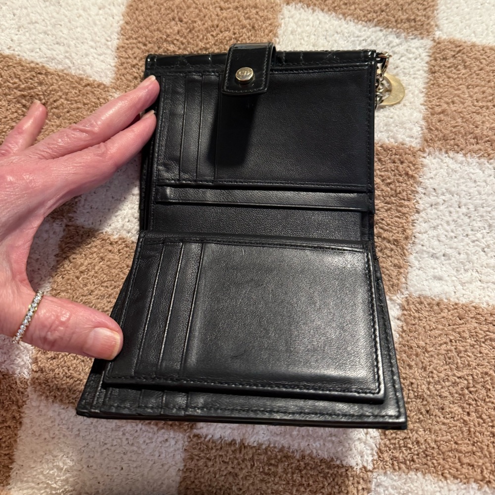 DIOR Patent Cannage Lady Dior Eden Wallet Black - Picture 8 of 13